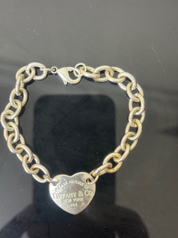 A Tiffany&Co silver bracelet  - 1