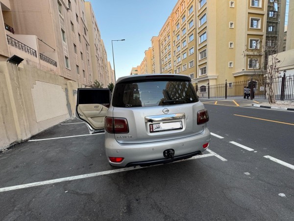 Nissan Patrol for urgent sell - 2