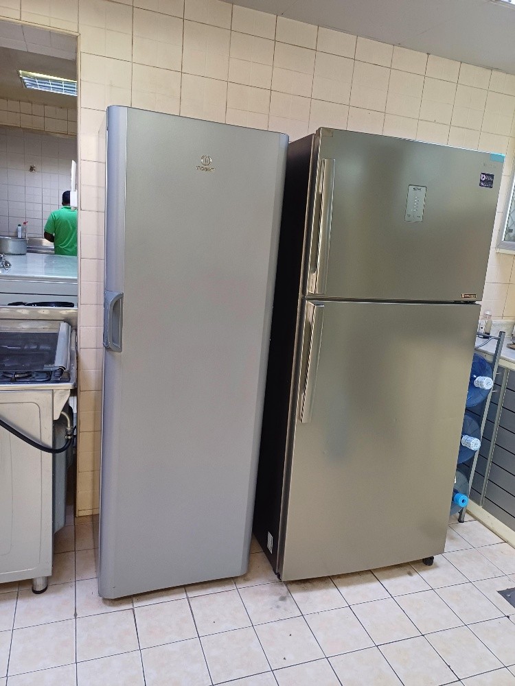 I Am Buy Used Villa Furniture - 5