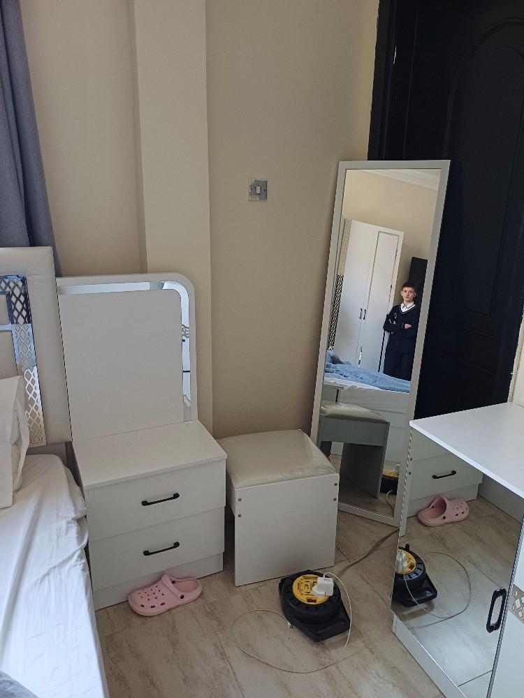 I Am Buy Used Villa Furniture - 11