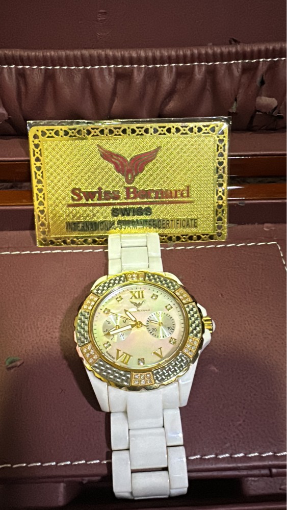 unique watch with diamonds - 4