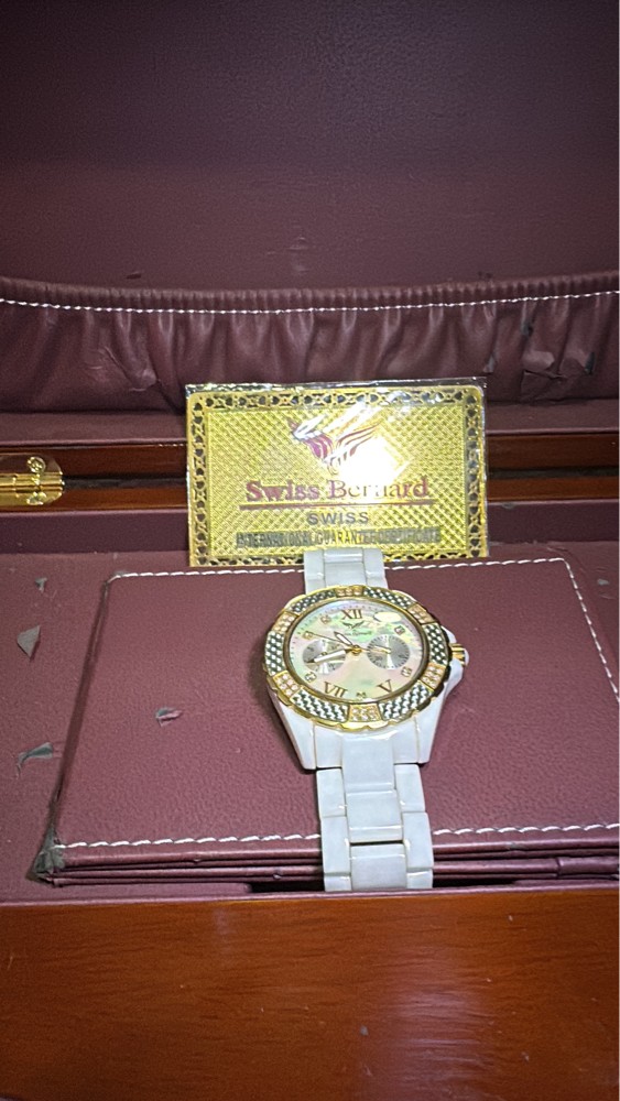 unique watch with diamonds - 1