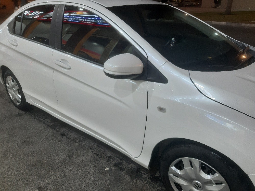Honda city 2017 perfect condition - 3