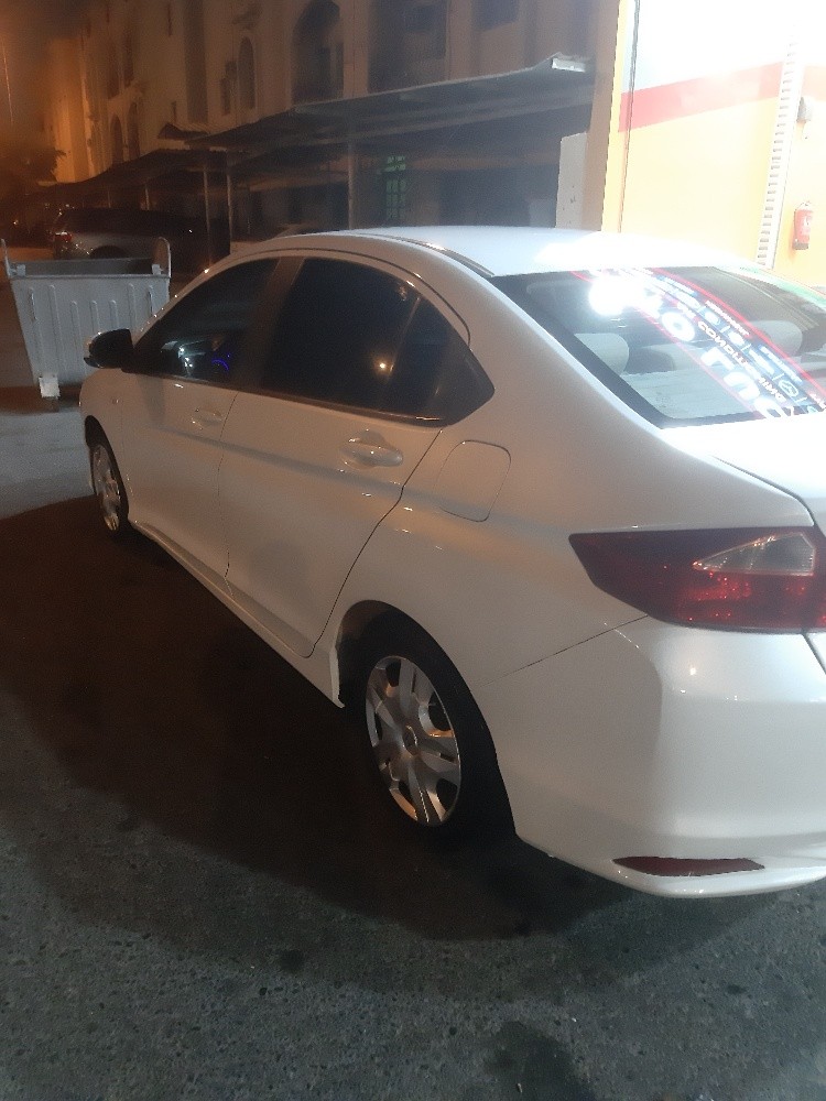 Honda city 2017 perfect condition - 4