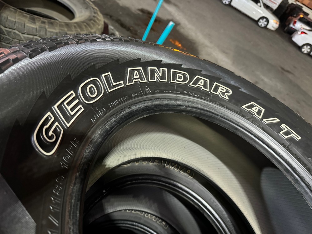 315/70/17”yokohama Tyre - 2