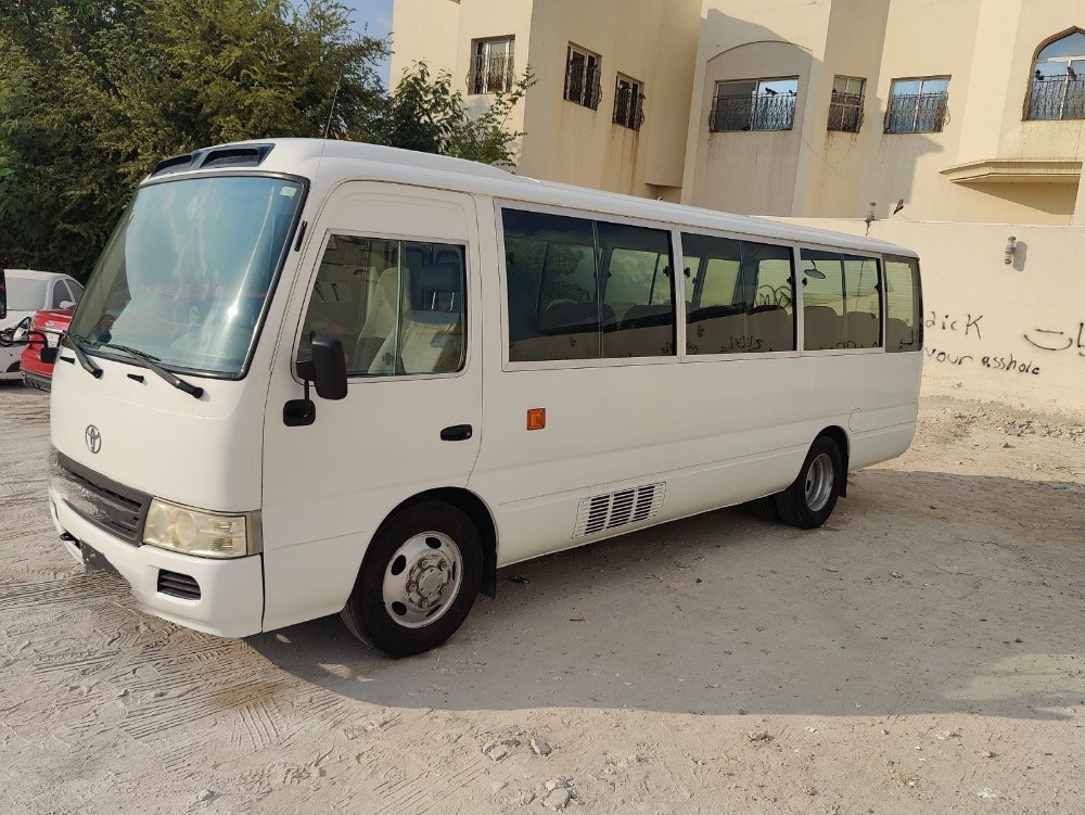 Good condition 30 seater petro - 3