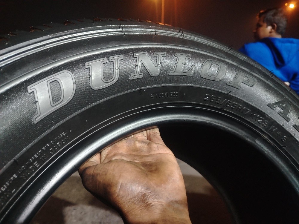 265/65R17 Dunlop brand 0 k.m - 6