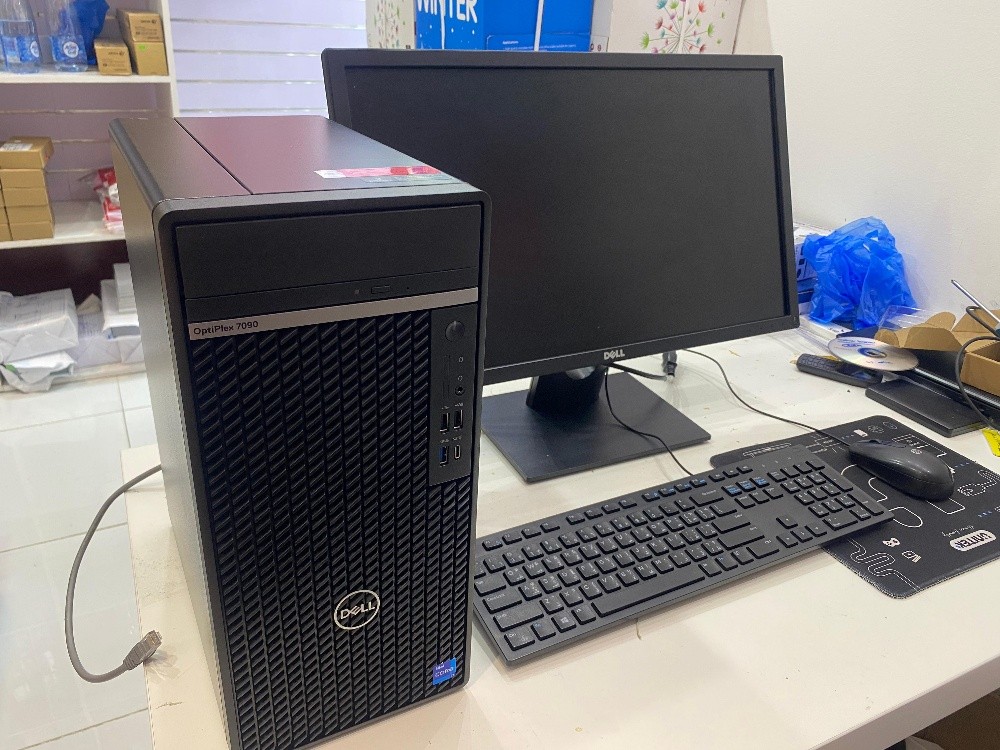 DEll optiplex 7090 - 6