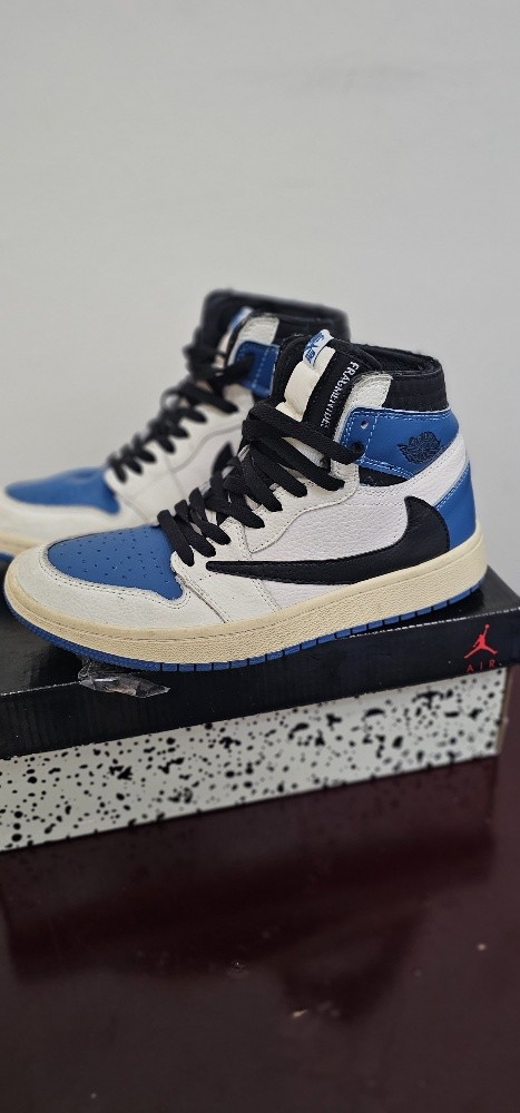 Air Jordan 1 Retro High x Travis - 2