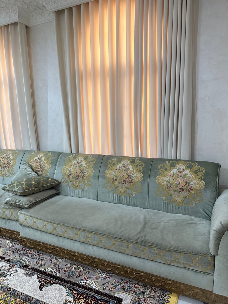 living room chairs - 1
