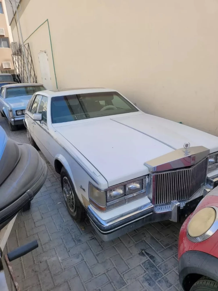 كديلاك سيفيل للبيع والايجار - 1
