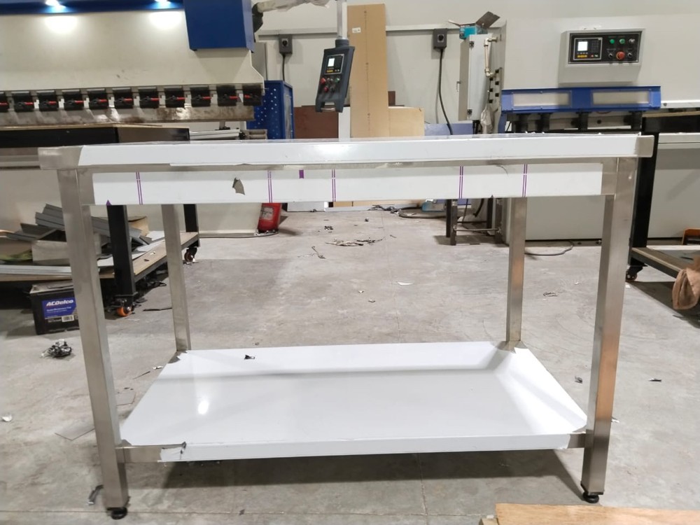 Stainless steel Table  - 2