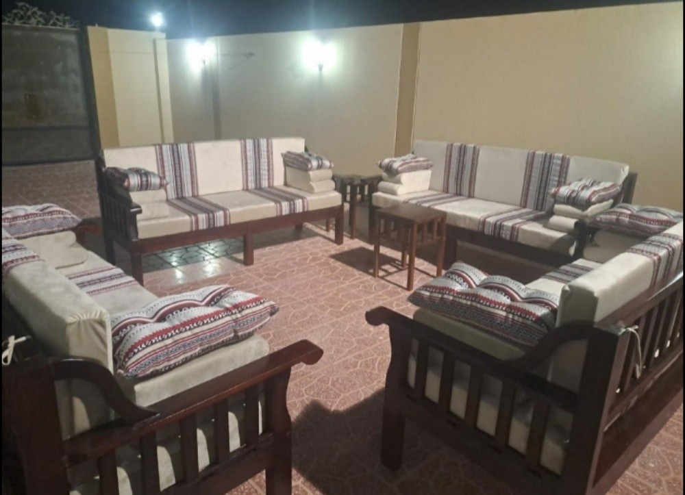 كراسي وطاولات خارجية - 2