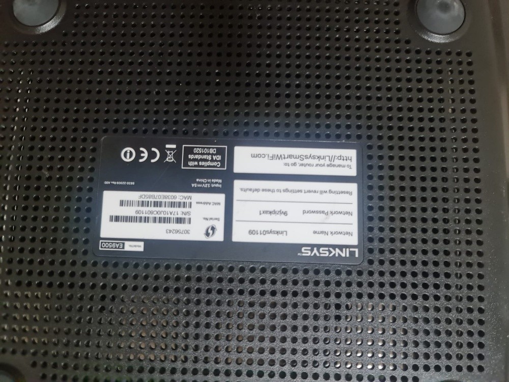 Linksys EA9500 Router - 3