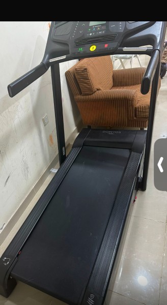 New treadmill rarely used - 1