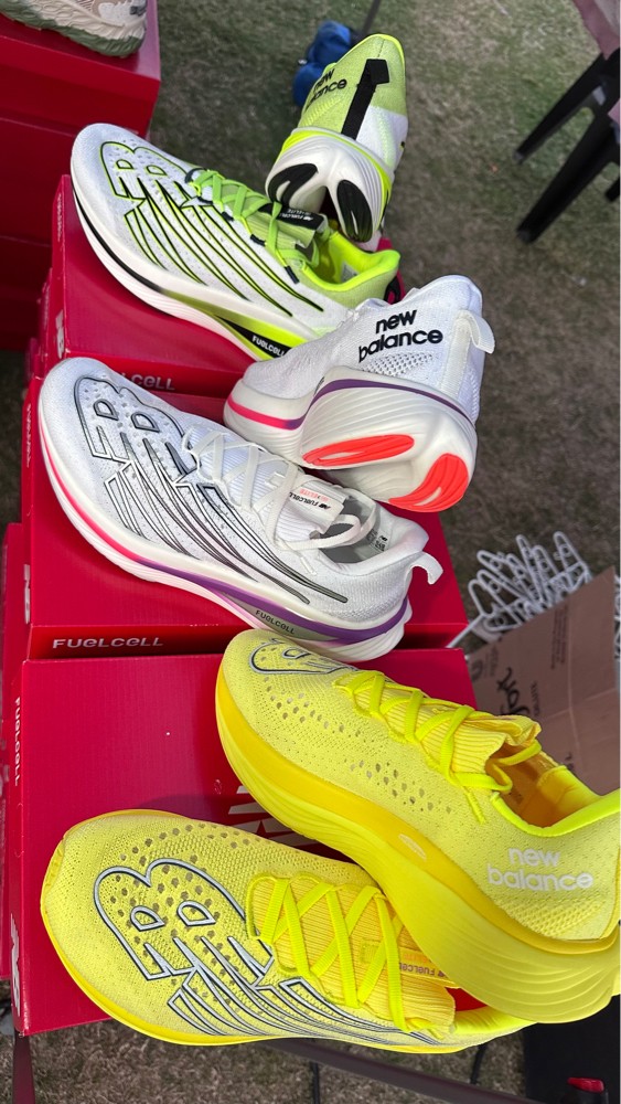 sports shoes .  - 10