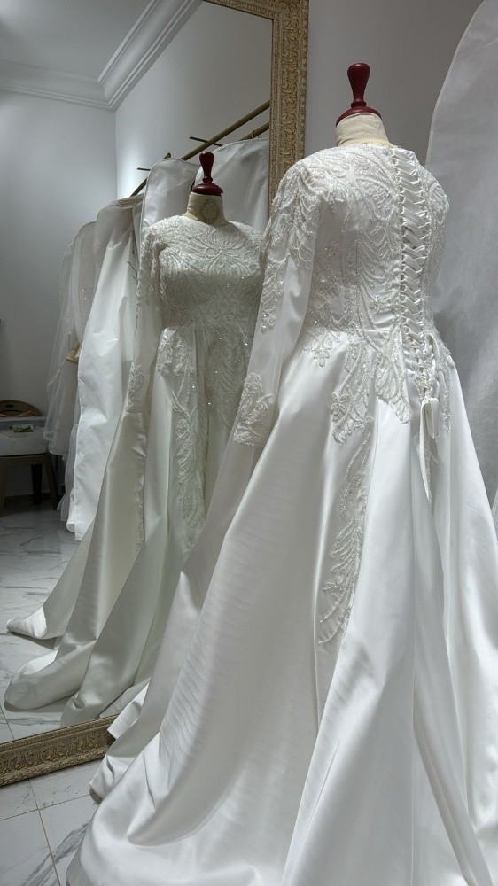 wedding dress - 4