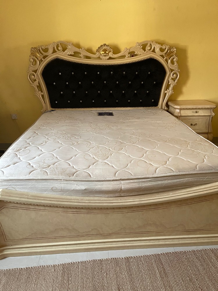  bed mattress  / super king bed / - 3