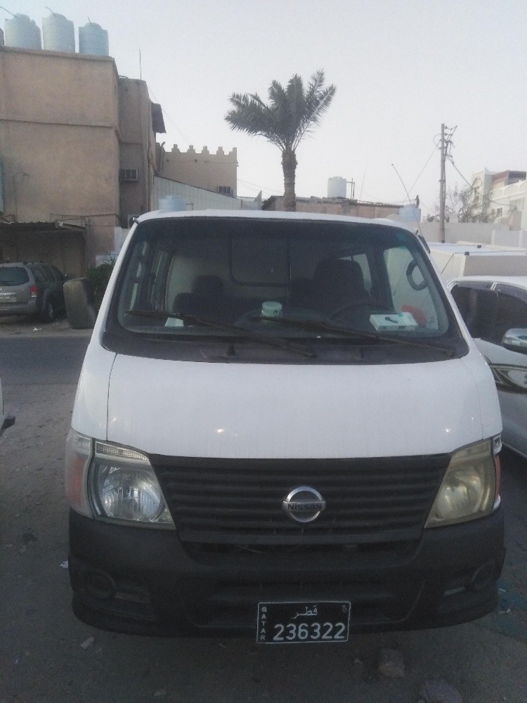 Nissan urvan - 1