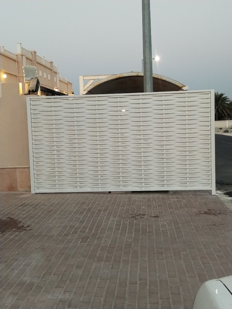 السواتر بلاستيك يو بي في سي، سوات - 2