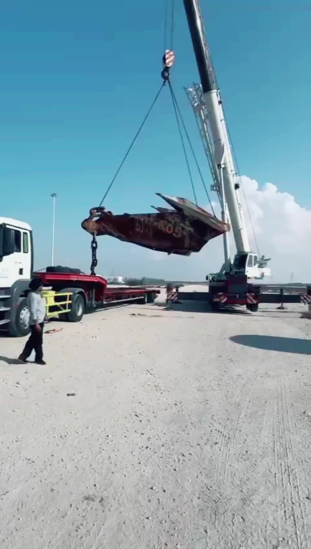 Crane and Trailer for Rent - 3