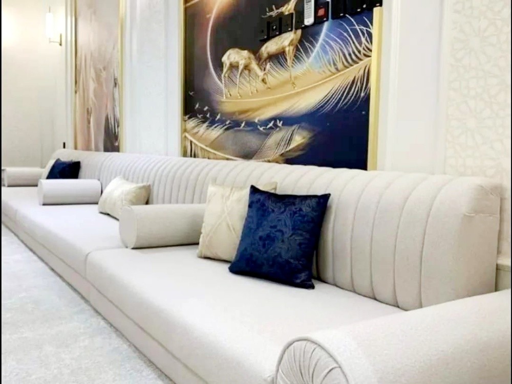 Curtain & Furnitures Sale. - 11