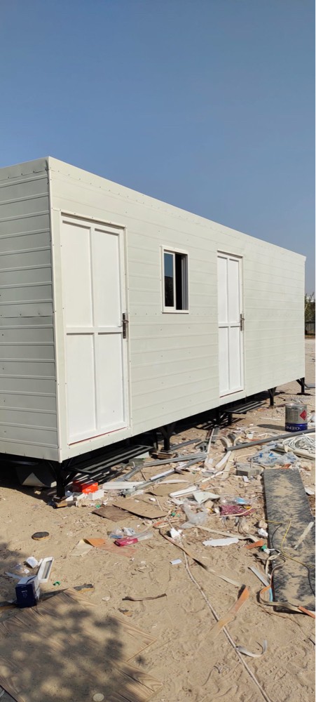 cabin toilet kitchen available - 3