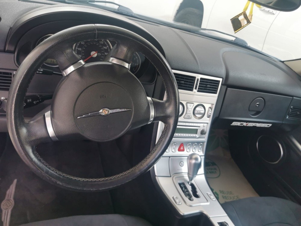 2005 Chrysler Crossfire SRT6 - 5