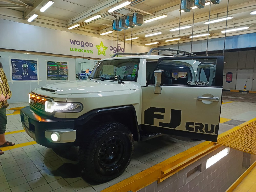 FJ CRUISER - 2