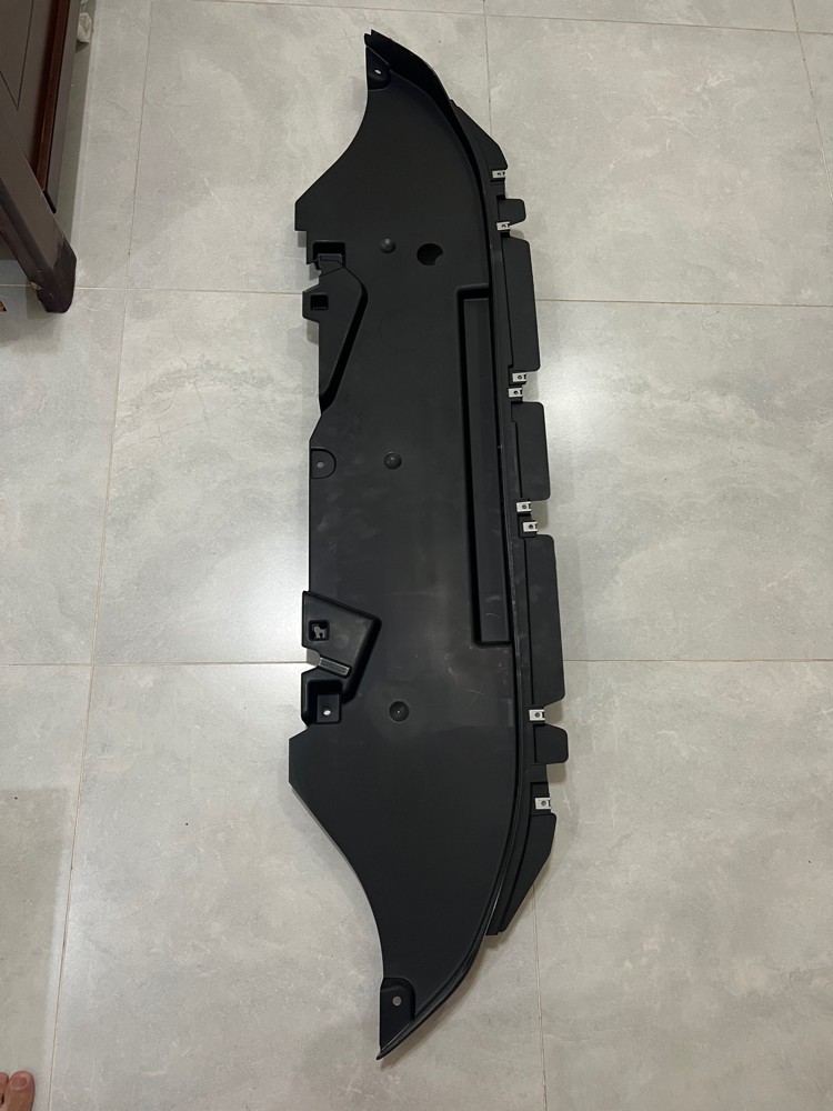 Mustang lower splash shield - 1