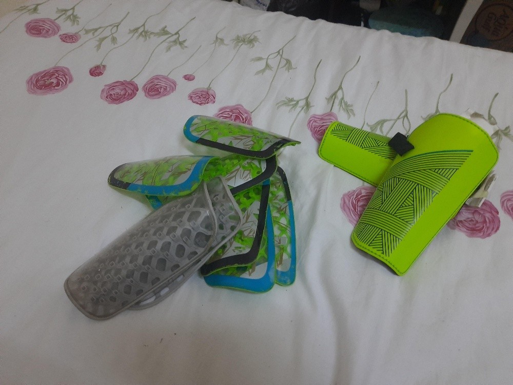 shin pads - 1