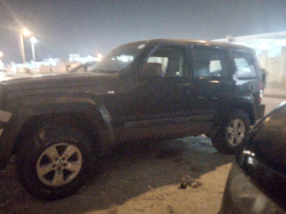 للبيع جيب شروكي موديل - 4