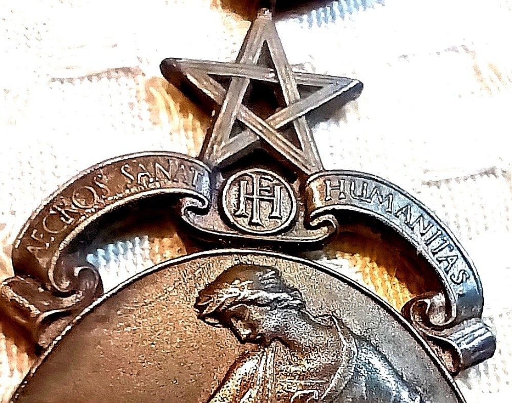 Rare 1930 Royal Medal w2 - 4