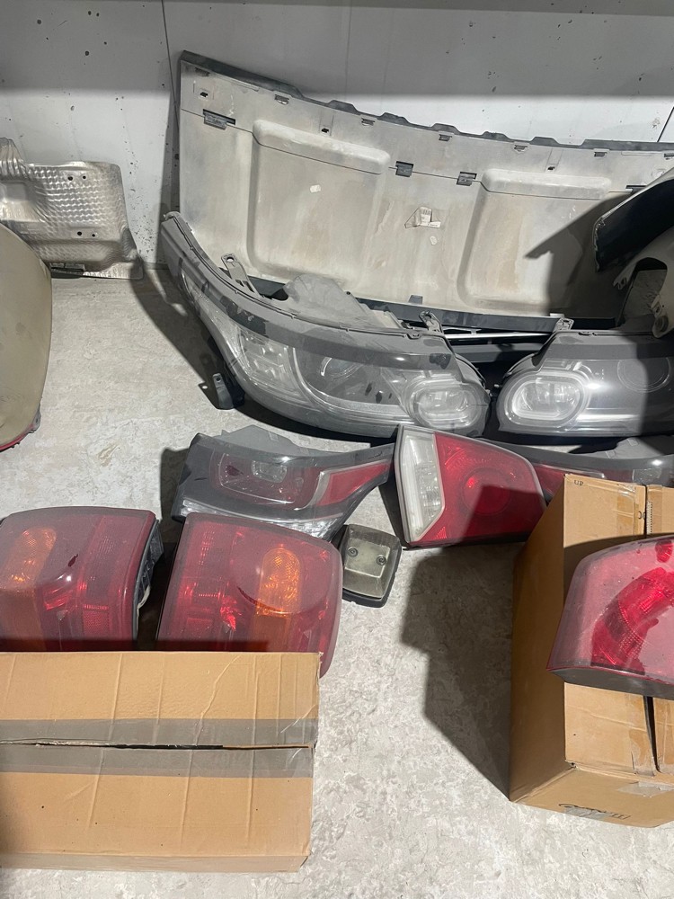 SPAREPARTS FOR LAND CRUISER - 7