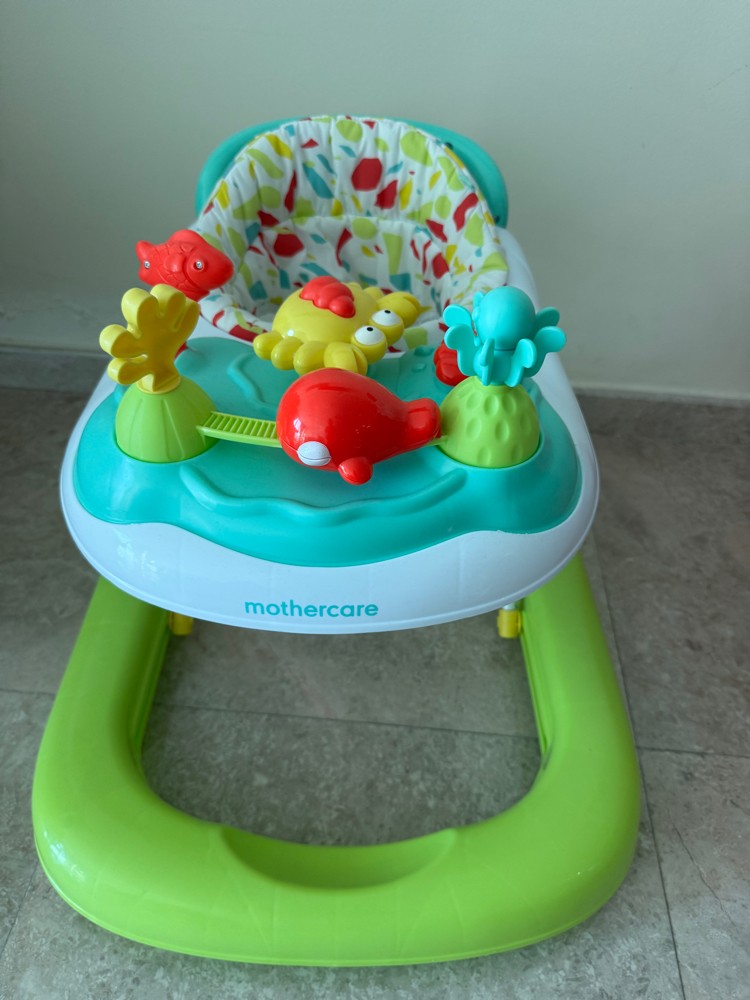 Baby stuff in excellent condition - 2