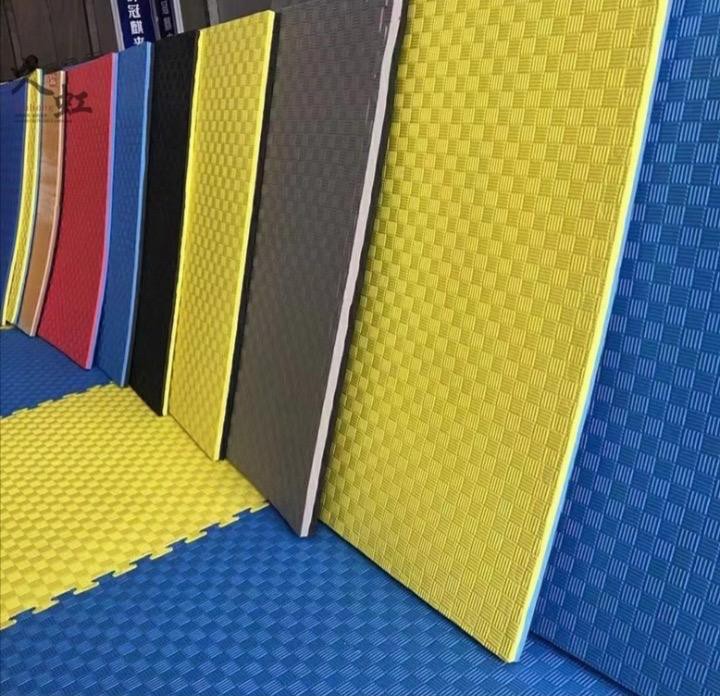 floor mats  - 1