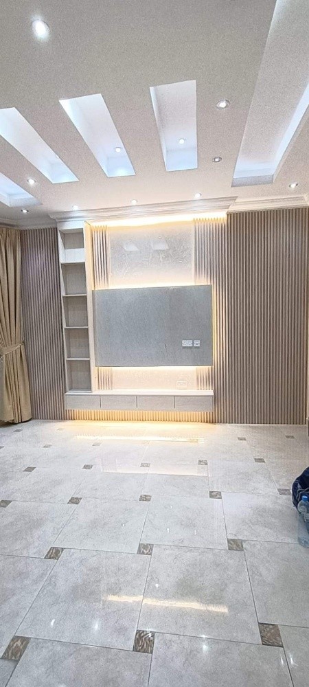 furniture Upholstery. - 5
