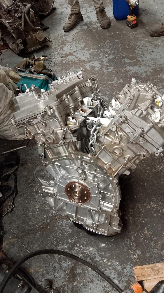 land cruiser 1GR engine - 1
