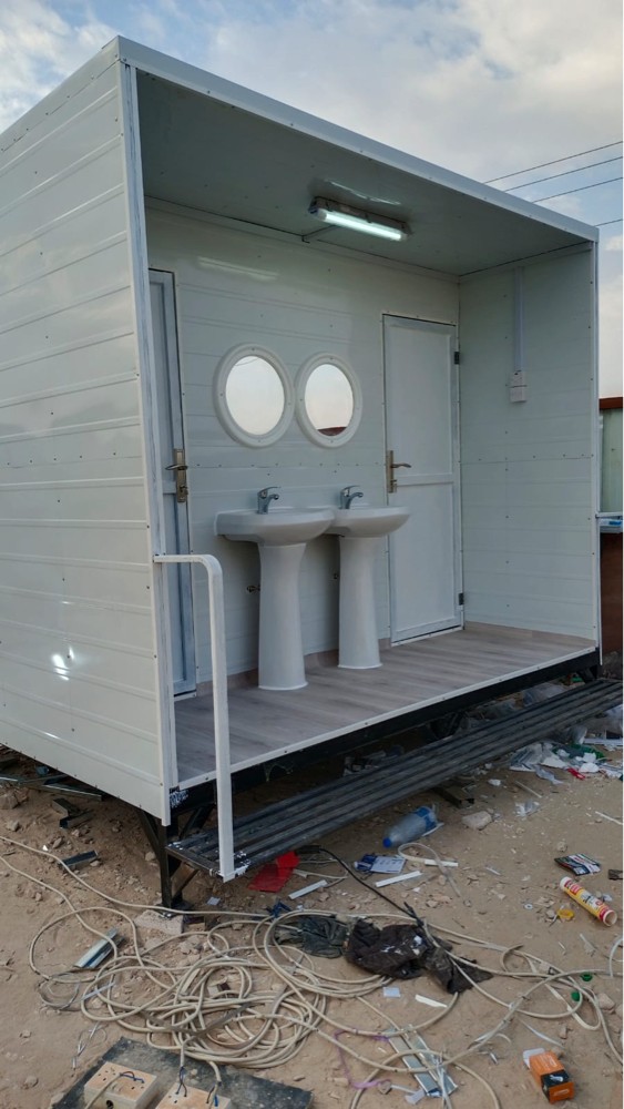 cabin,kitchen,toilet - 3