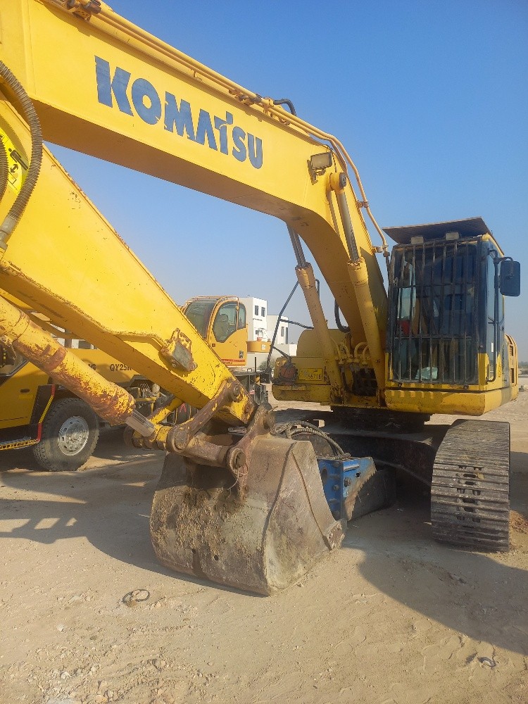 Excavator 20 ton for Rent - 1
