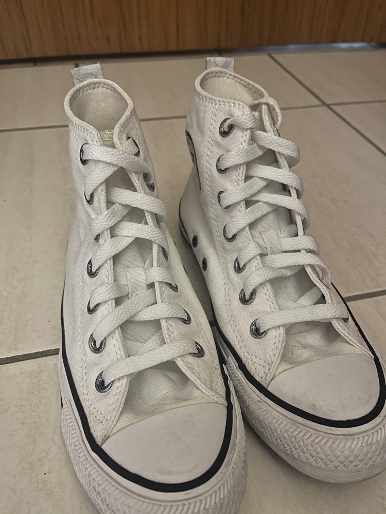 white converse chuck taylor - 4