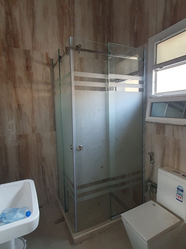we do glass and mirror shower - 6