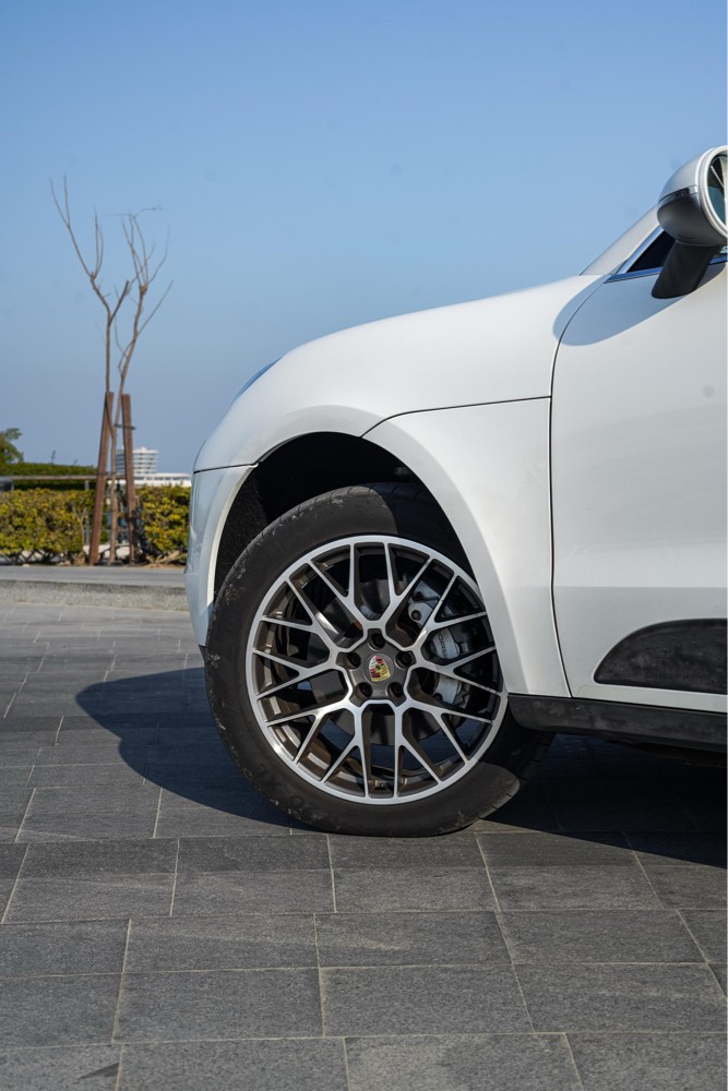 Porsche Macan S - 9