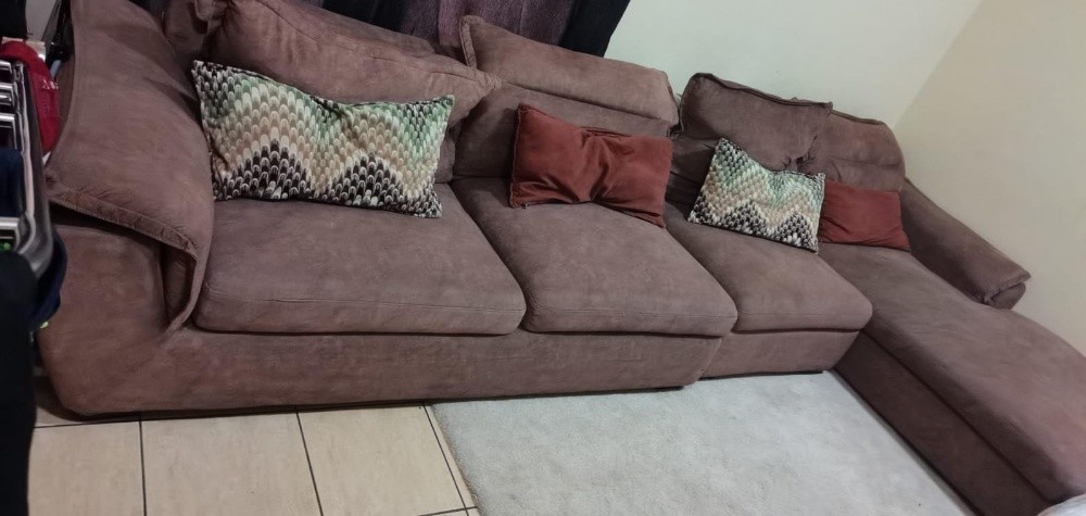 L-shap sofa - 1
