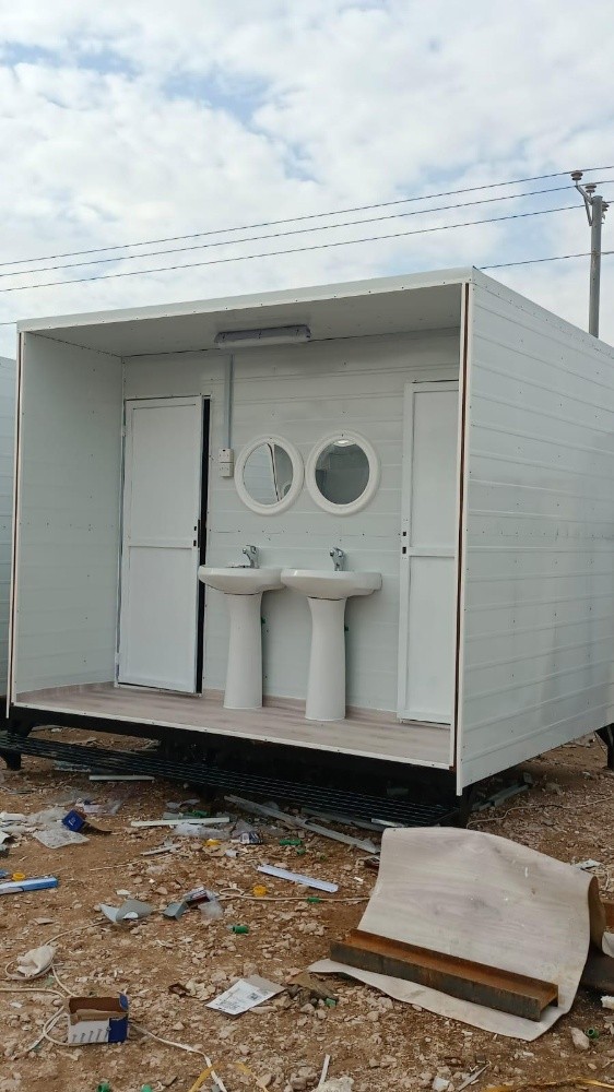 cabin,toilet - 1