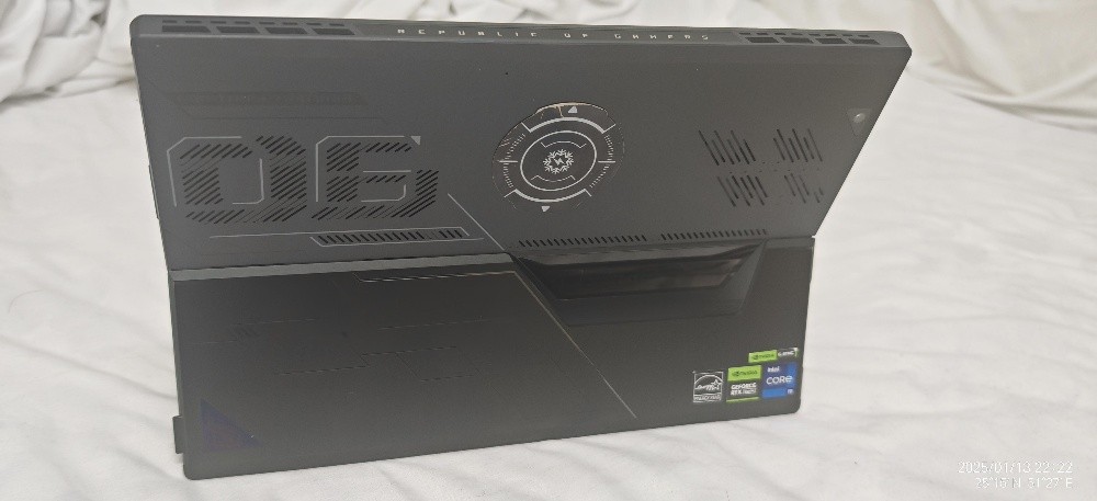 ASUS ROG Flow Z13- Gaming Laptop - 2