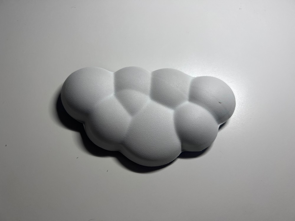 resting clouds for mouse&keyboerd - 3
