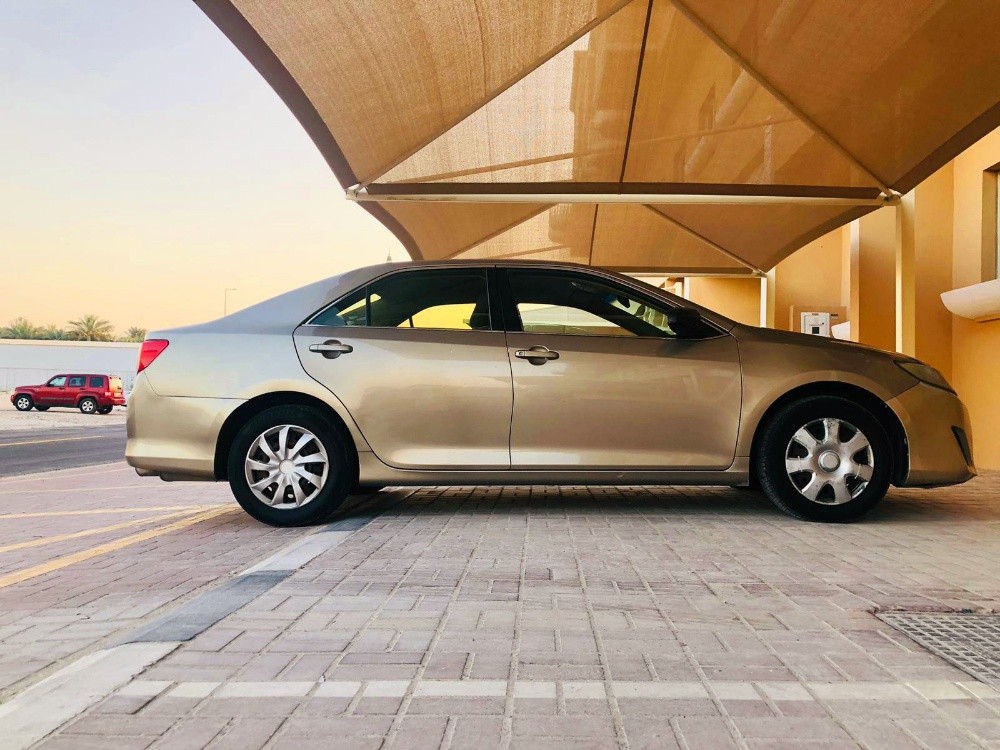 Toyota Camry SE - 5