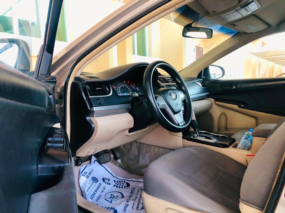 Toyota Camry SE - 3