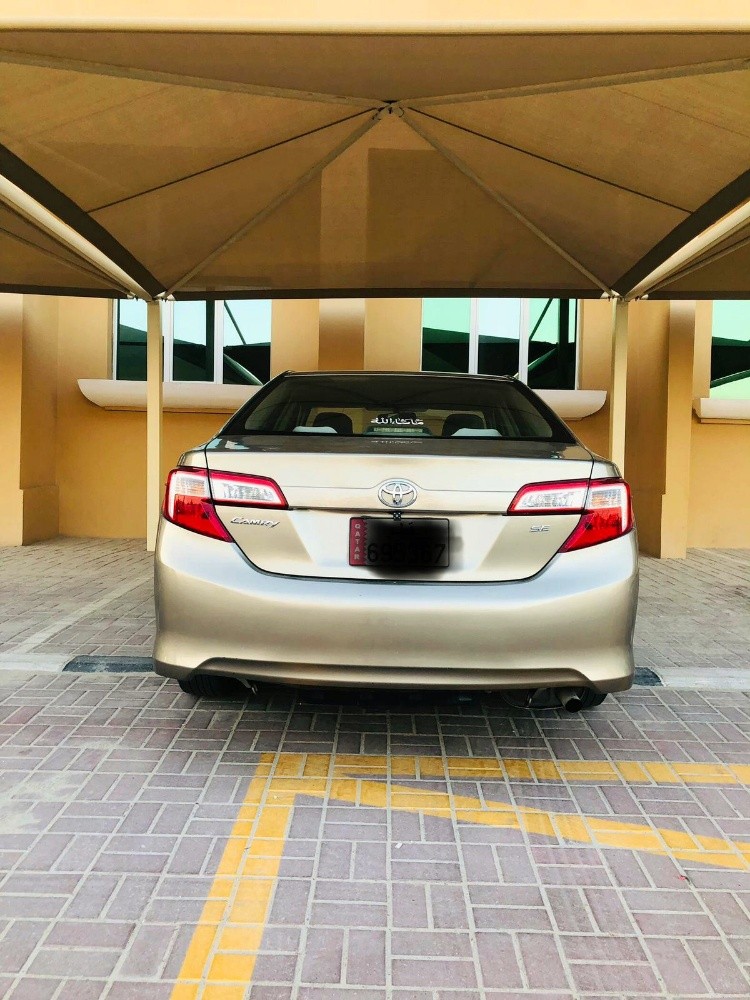 Toyota Camry SE - 6